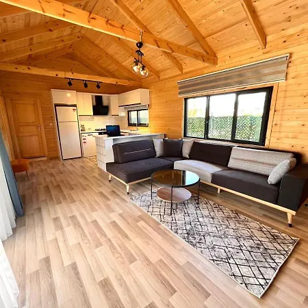 Holiday home Karya Tree House